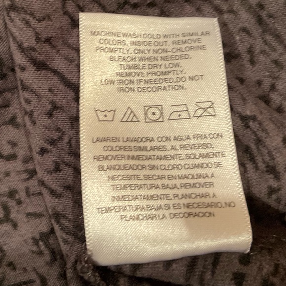 Women’s Coca Cola Juniors’ Gray T-Shirt With Glittery Gold Text Size Medium 7/9 - Picture 9 of 10